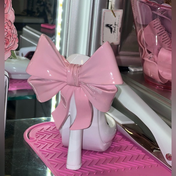 Pink Bow High Heel Ceramic Decor | Girly Vanity & Closet Art I Glam Display - Picture 5 of 6